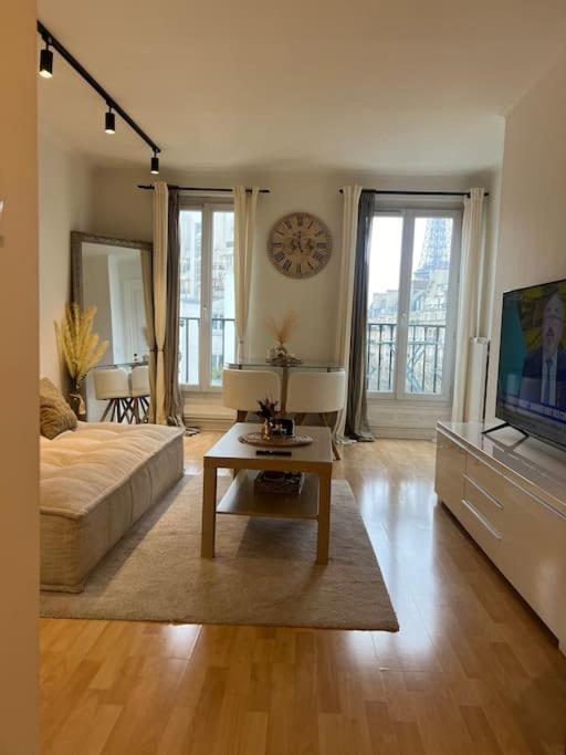Appartement Paris Vue Tour Eiffel Trocadero المظهر الخارجي الصورة