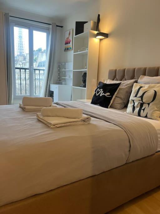 Appartement Paris Vue Tour Eiffel Trocadero المظهر الخارجي الصورة