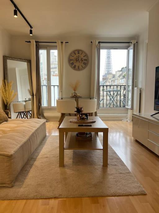 Appartement Paris Vue Tour Eiffel Trocadero المظهر الخارجي الصورة